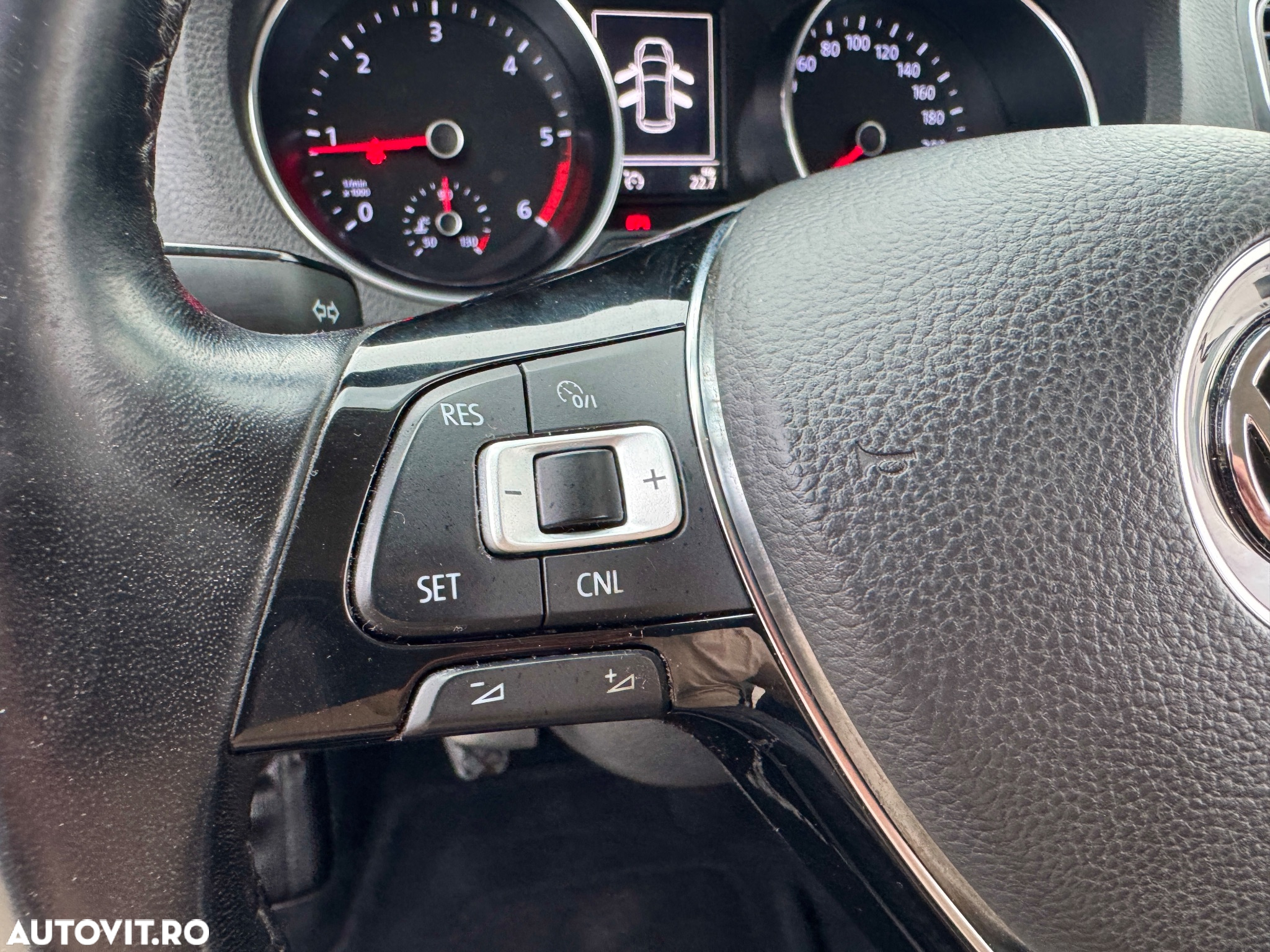 Volkswagen Polo - 11