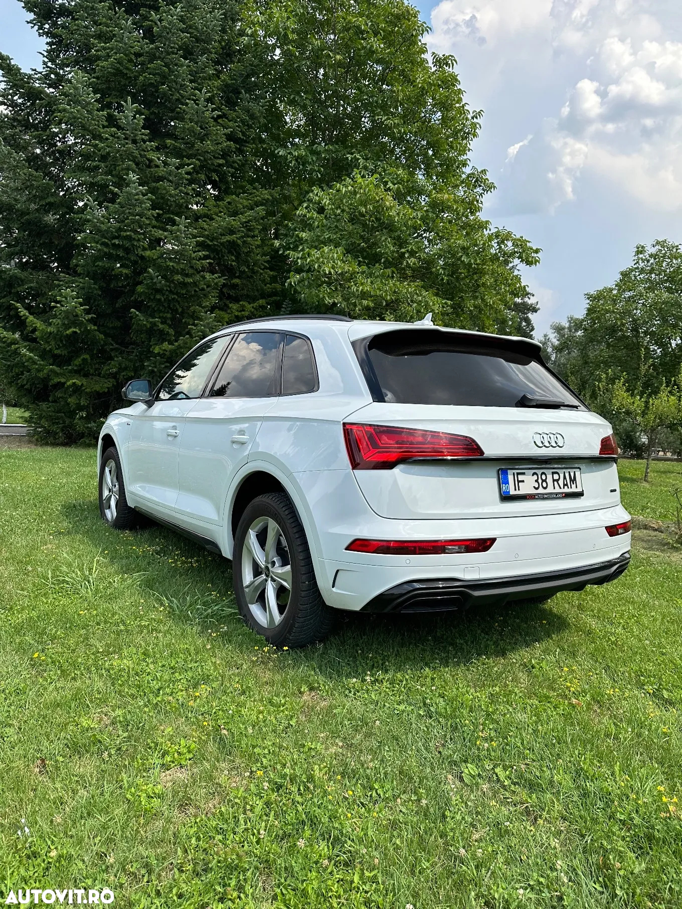 Audi Q5 40 TDI quattro S tronic S line - 4
