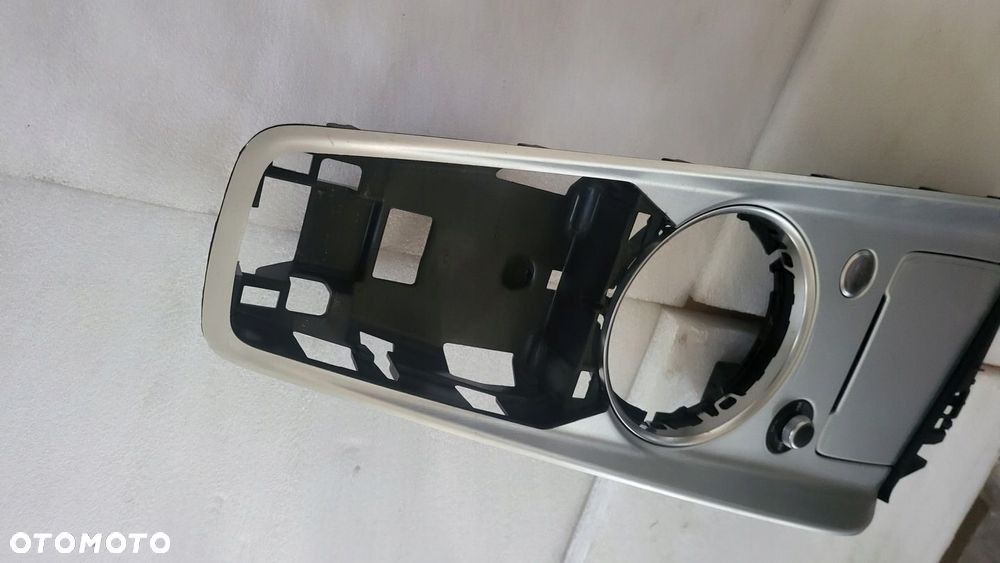 Konsola środkowa komplet AUDI TT 8S 2015- 8S1864261C - 2