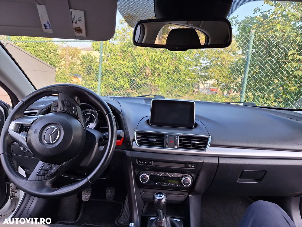 Mazda 3 - 5