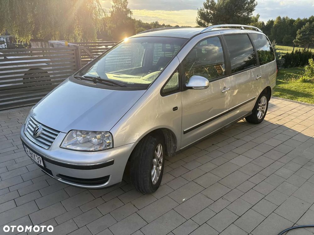Volkswagen Sharan 1.9 TDI Highline Tiptr - 8