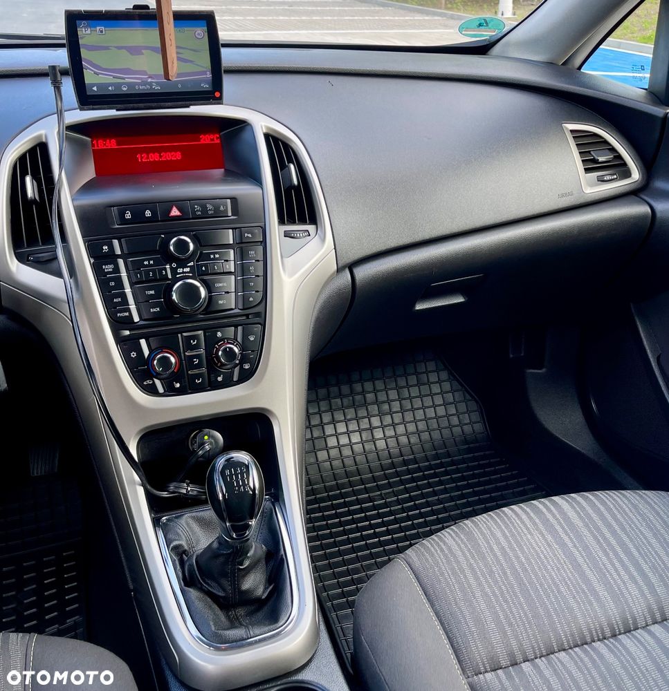 Opel Astra 1.7 CDTI DPF Cosmo - 17