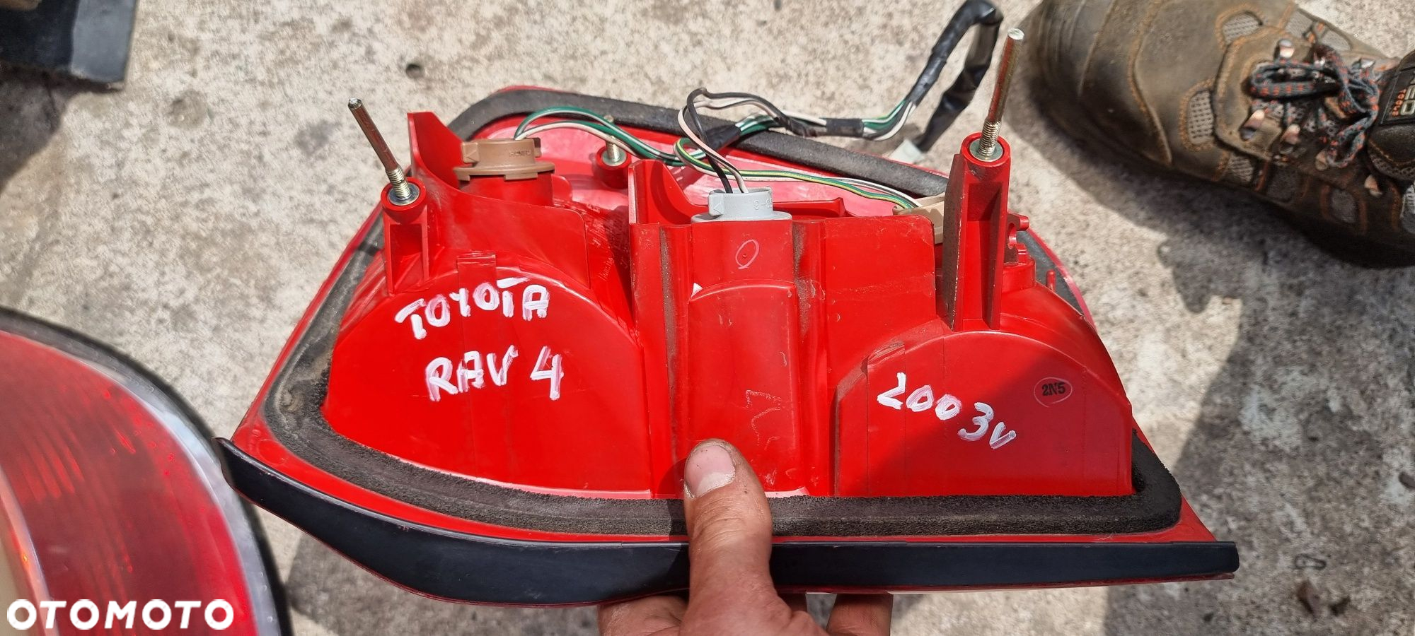 Toyota Rav 4 lampa tył lewa kompletna oryginał europa - 3