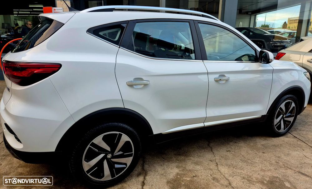 MG ZS EV 50.3 kWh Luxury - 25