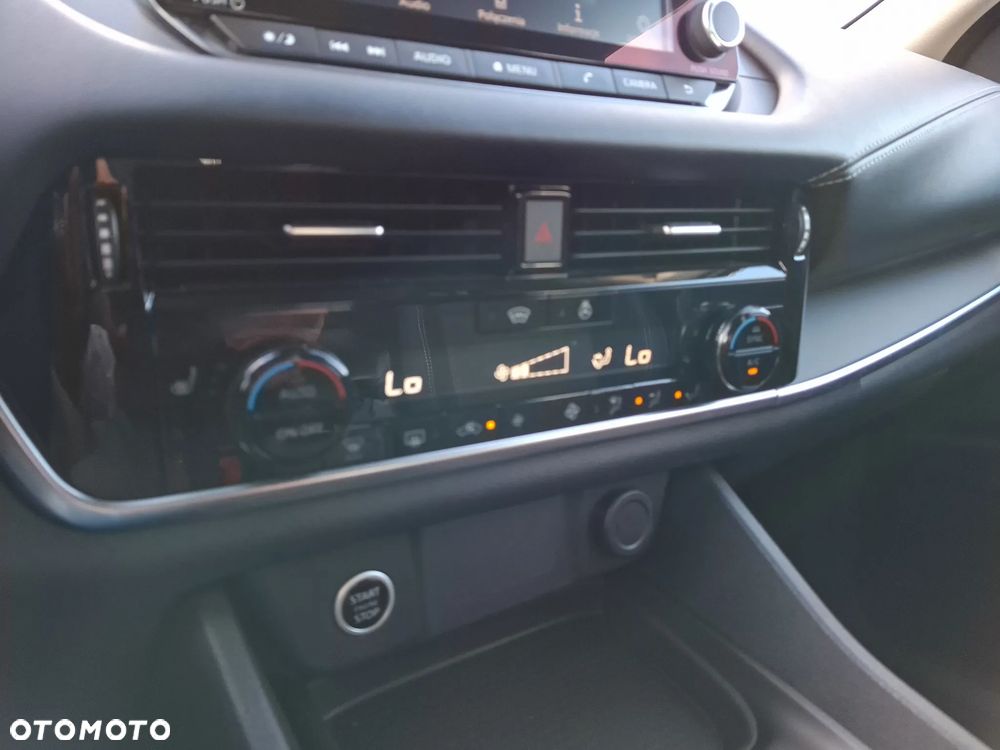 Nissan Qashqai 1.3 DIG-T mHEV Acenta Xtronic - 23
