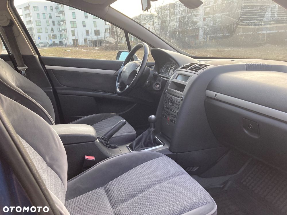 Peugeot 407 - 11