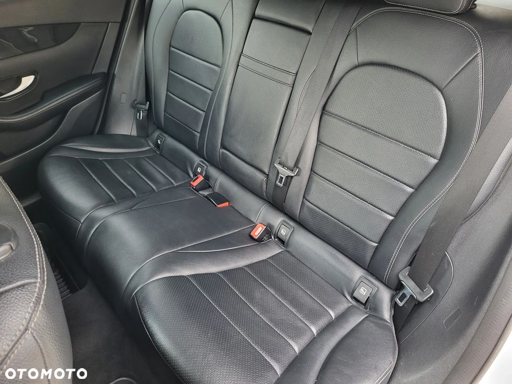 Mercedes-Benz GLC 220 d - 30