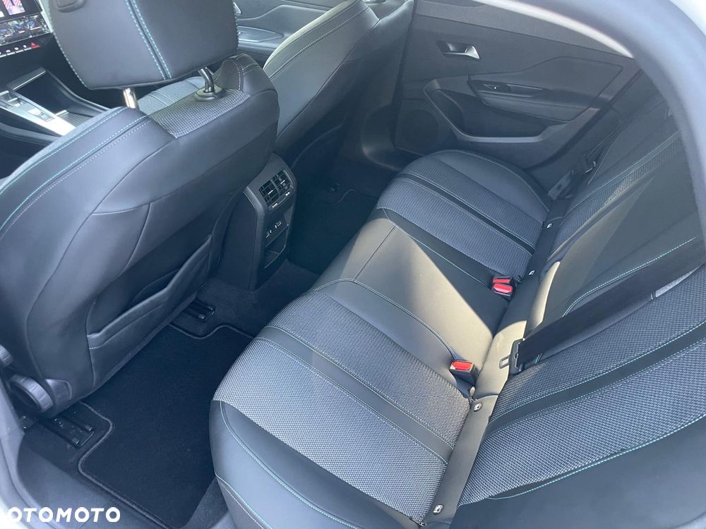 Peugeot 308 BlueHDi 130 EAT8 Stop & Start Active - 17