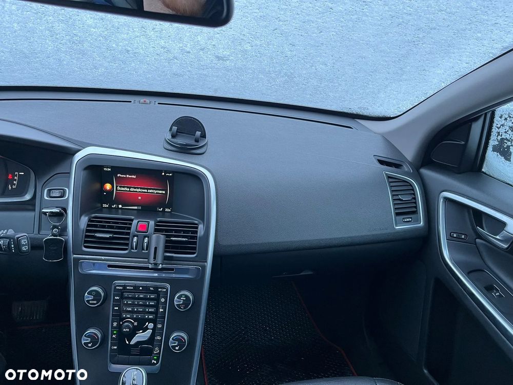 Volvo XC 60 D4 AWD Summum - 7