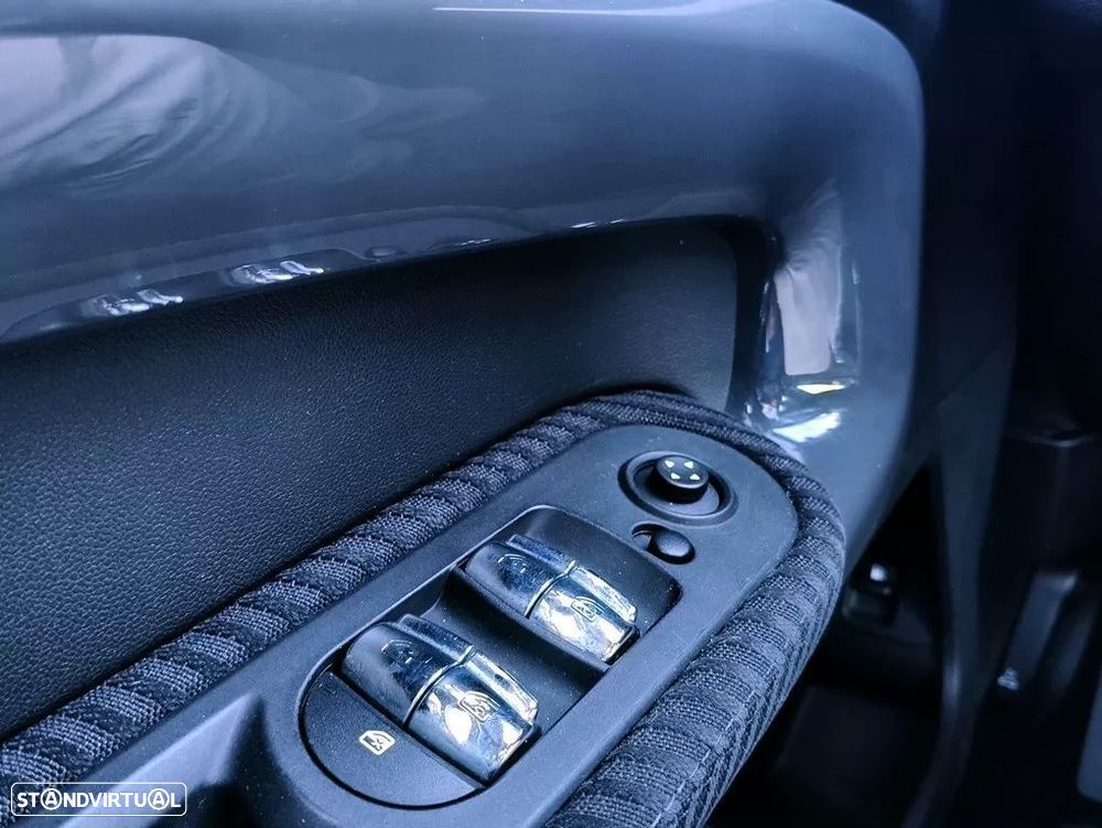 MINI Countryman Cooper SE ALL4 Auto - 19