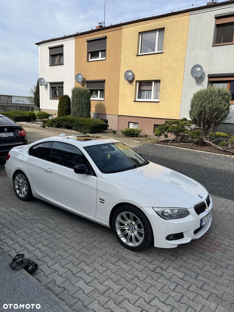 BMW Seria 3 320d DPF M Sport Edition - 30