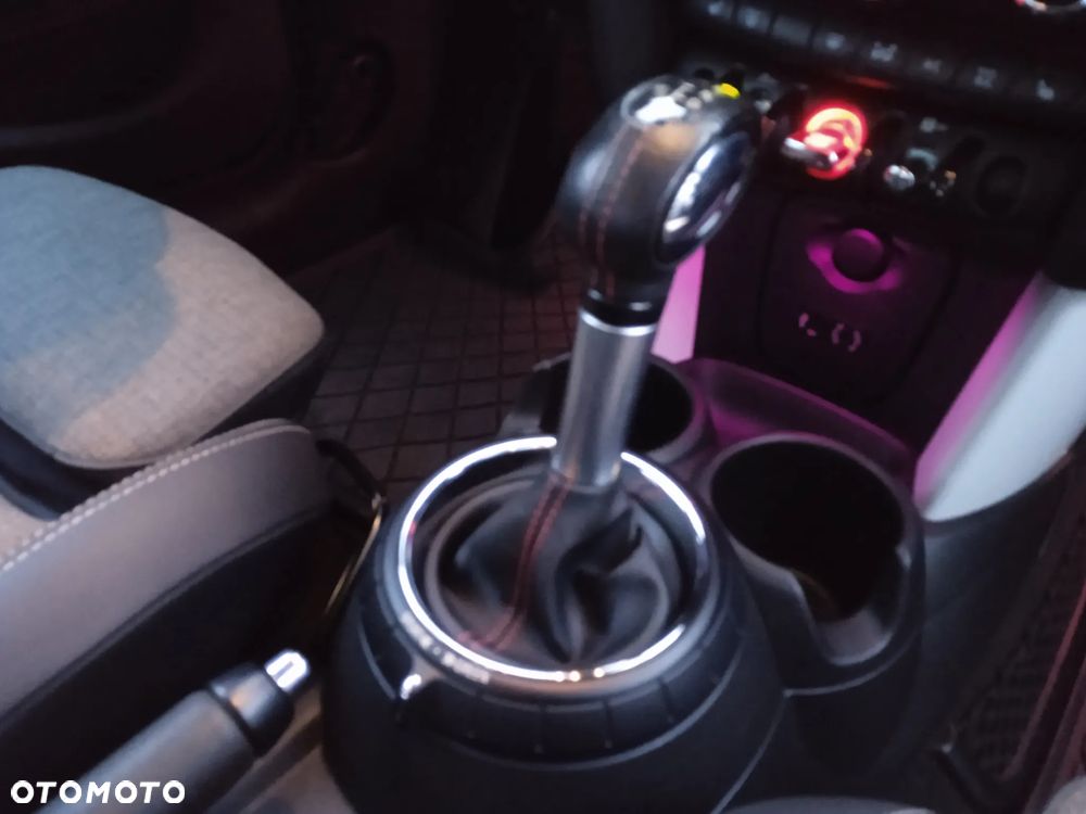 MINI Cooper S Sport-Aut - 19