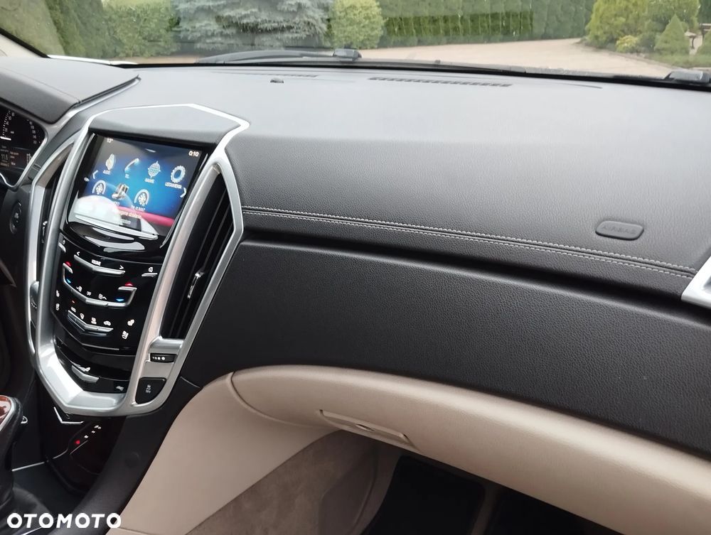 Cadillac SRX 3.6 V6 AWD Sport Luxury - 29