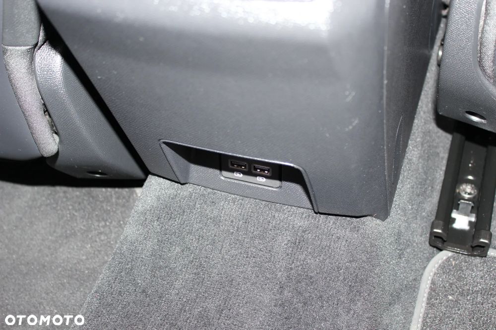 Peugeot 508 1.5 BlueHDi GT Line S&S EAT8 - 32