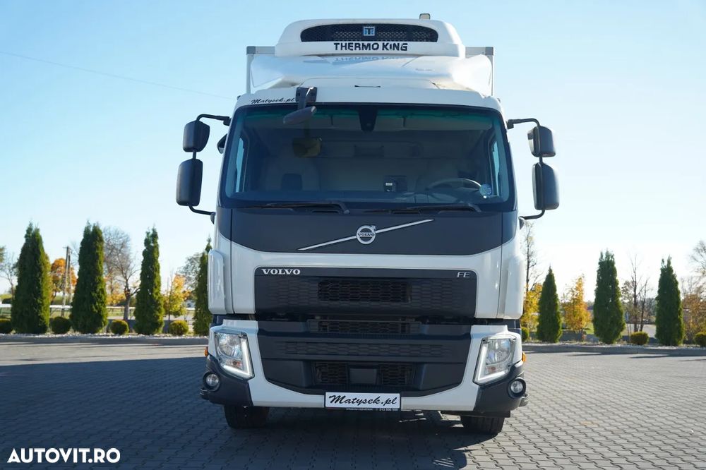 Volvo FE 320 / 4x2 / CAMION FRIGORIFIC - 8,9 M / THERMO KING T-1200 R SPECTRUM / 7.100 ORE DE FUNCȚIONARE / MULTI-TEMPERATURĂ / PLATFORMĂ HIDRAULICĂ DHOLLANDIA - 1.500 KG / EURO 6 - 10