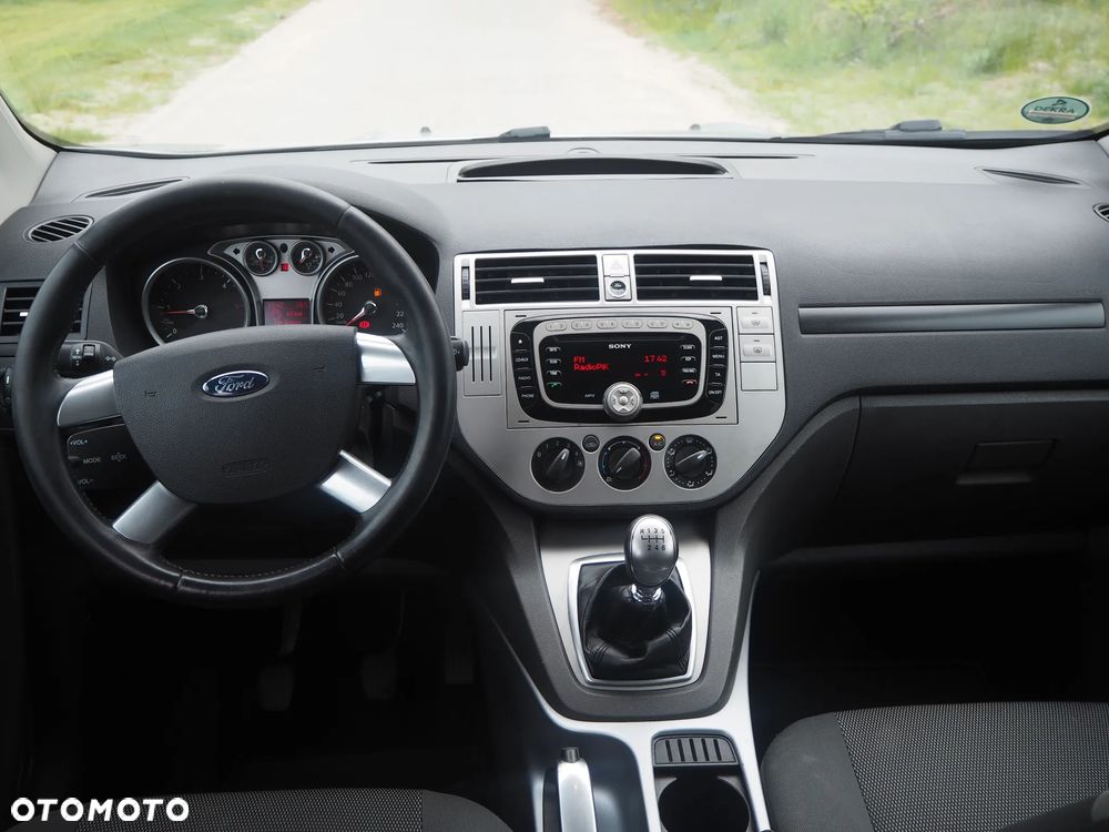 Ford Kuga 2.0 TDCi 2x4 Trend - 6