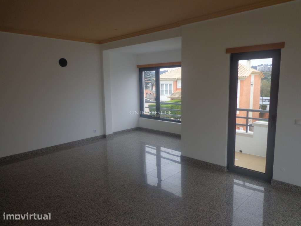 Arrendamento .Sintra,Lourel. Apartamento T2 /3 ass,com parqueamento. - Grande imagem: 2/21