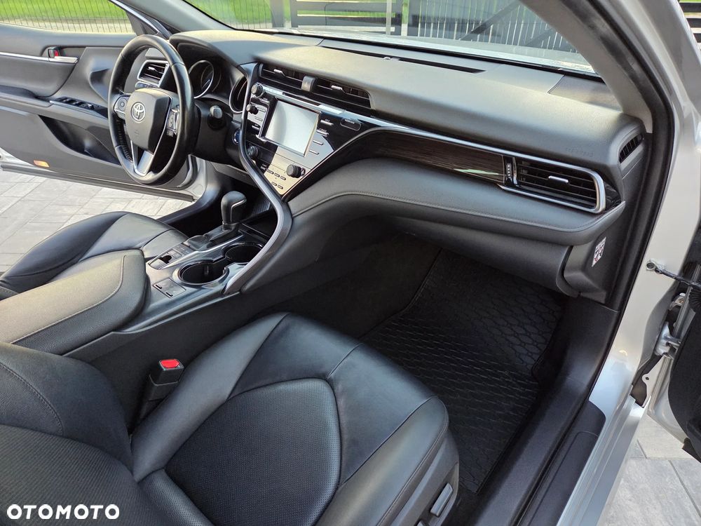 Toyota Camry 2.5 Hybrid Prestige CVT - 21