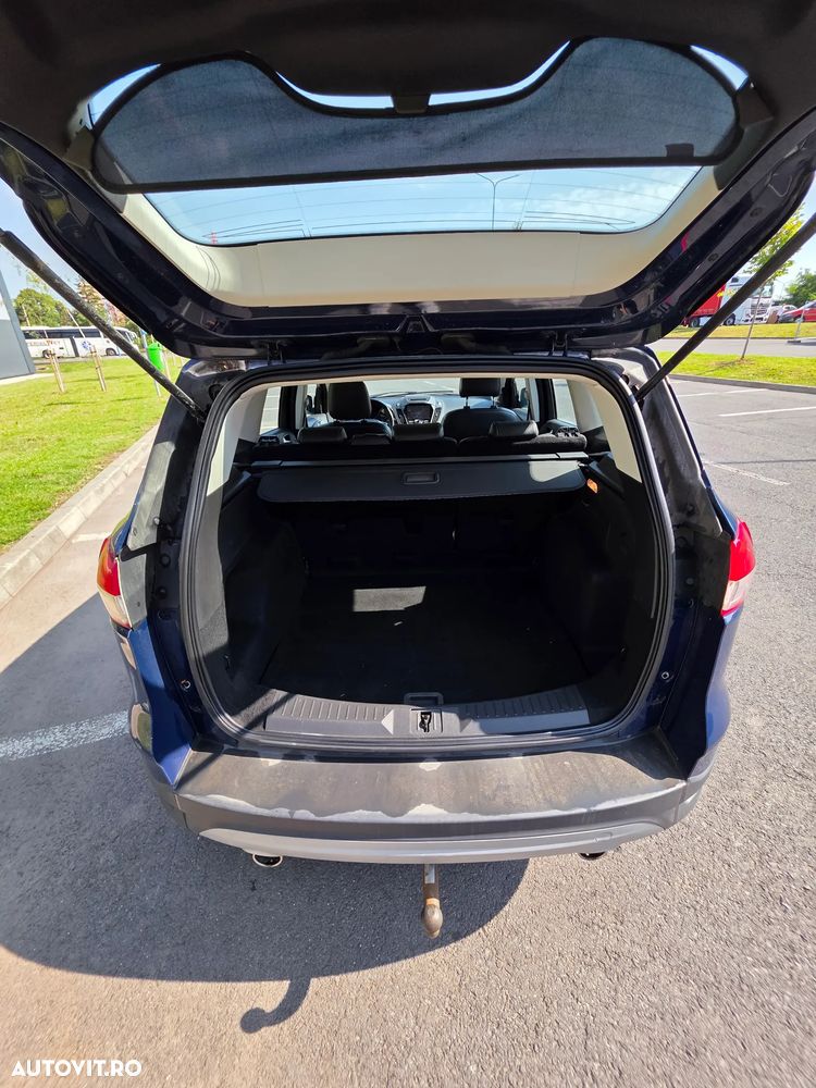 Ford Kuga 2.0 TDCi 4WD Powershift Titanium - 10