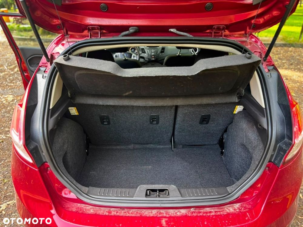 Ford Fiesta - 12
