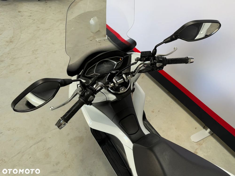Honda PCX - 8