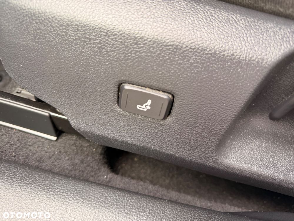 Toyota Corolla 1.8 Hybrid Comfort - 8
