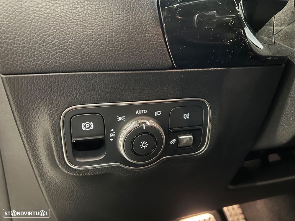 Mercedes-Benz GLA 250 e 8G-DCT AMG Line - 9