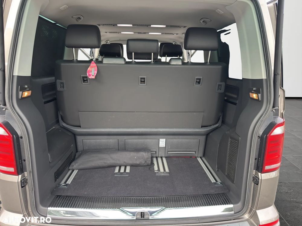 Volkswagen Multivan - 23