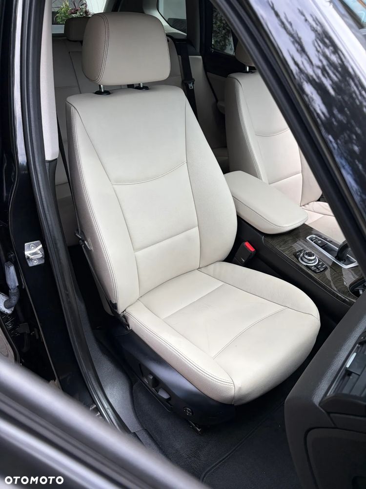 BMW X3 28i xDrive - 14