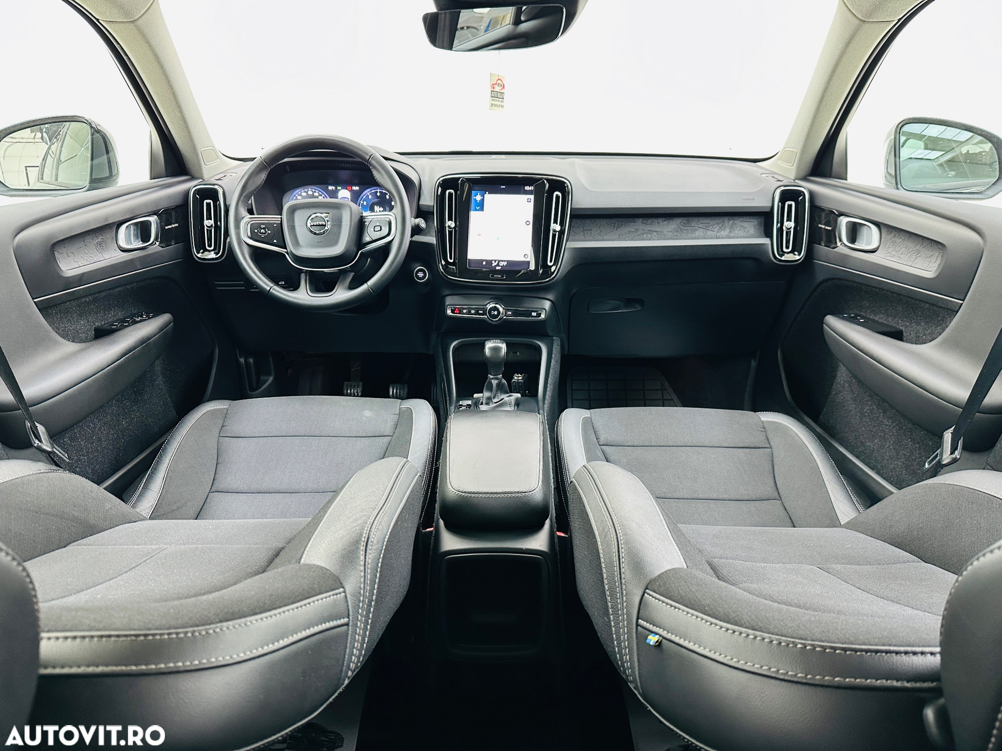 Volvo XC 40 - 6