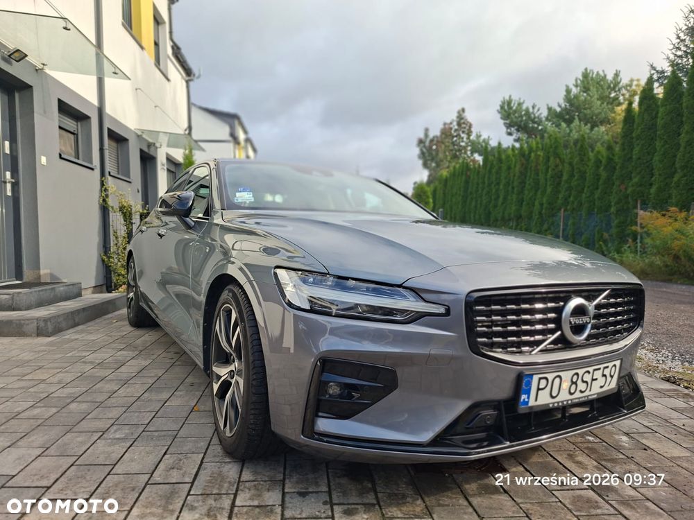 Volvo S60 B4 B R-Design - 2
