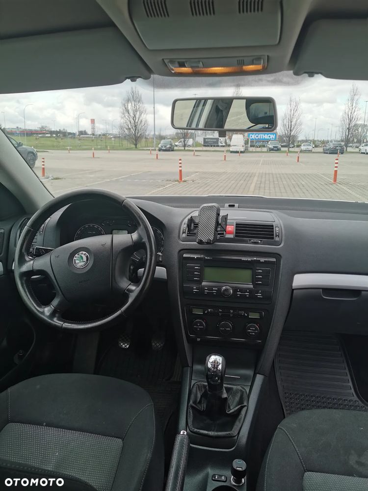 Skoda Octavia 1.6 Classic - 14