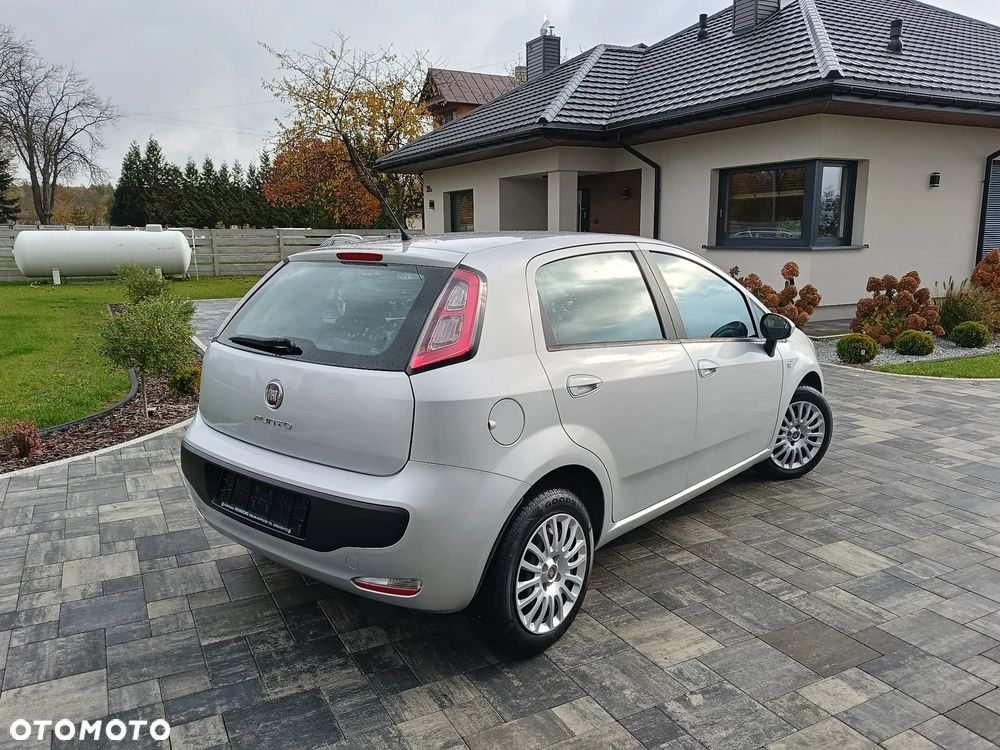 Fiat Punto Evo 2011 photo 2