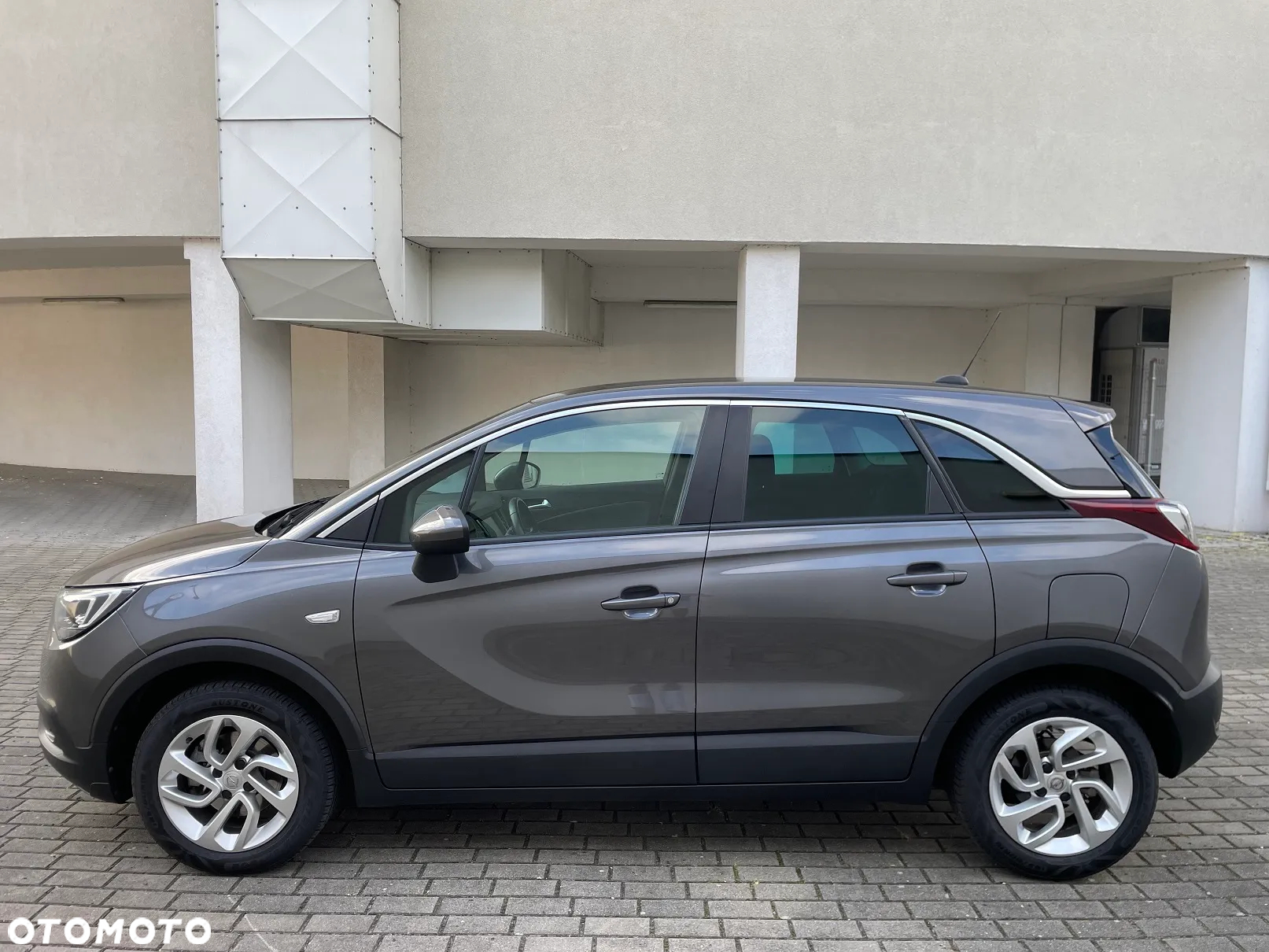 Opel Crossland X - 8