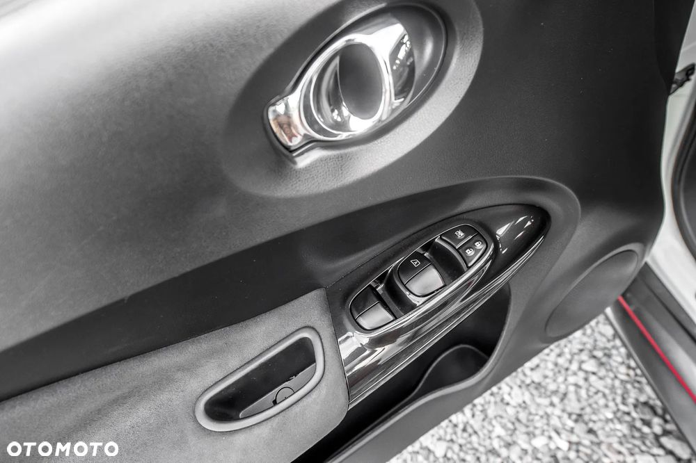 Nissan Juke 1.6 T Nismo 4x4 - 23