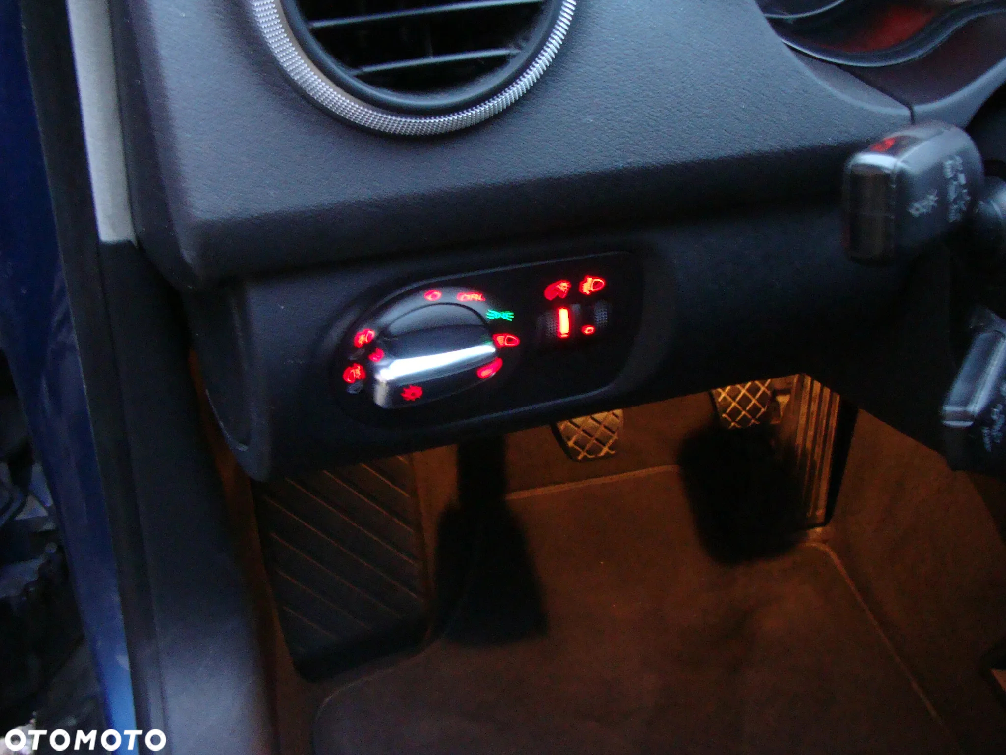 Audi A3 1.6 TDI DPF Ambition - 13