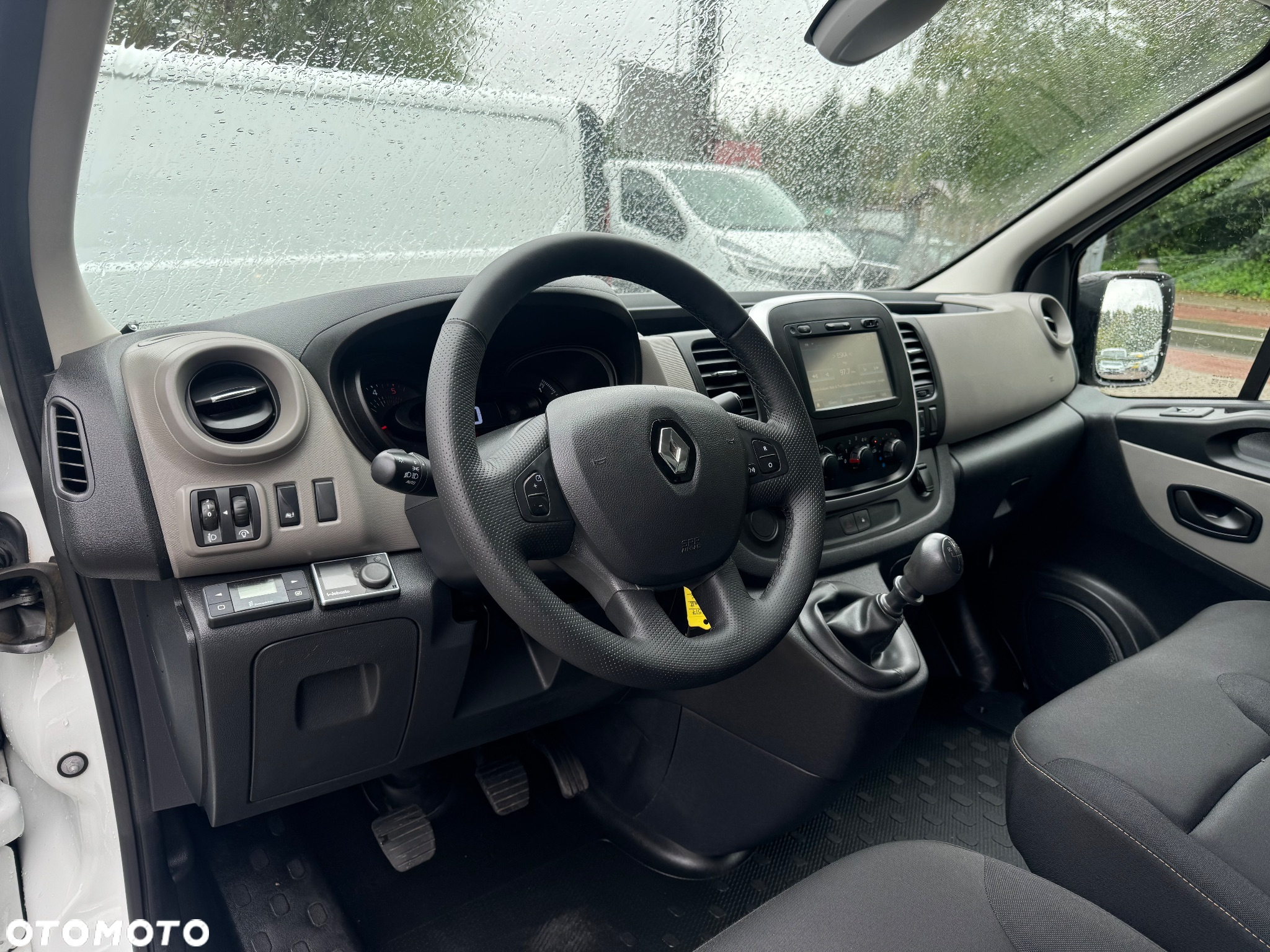 Renault Trafic - 19