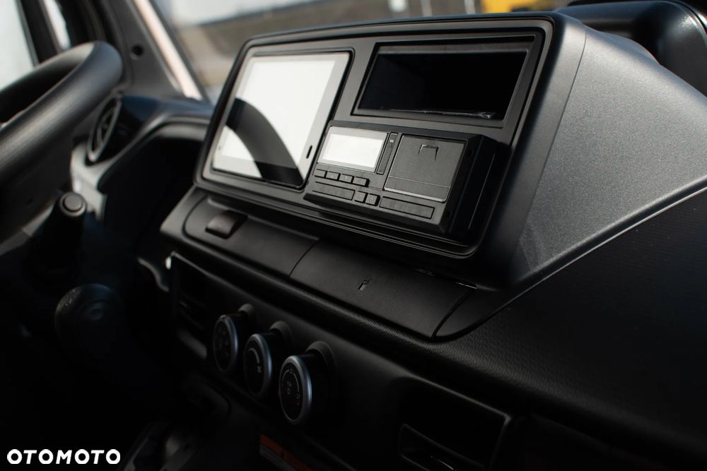 FUSO Canter 9C18 AMT - 11