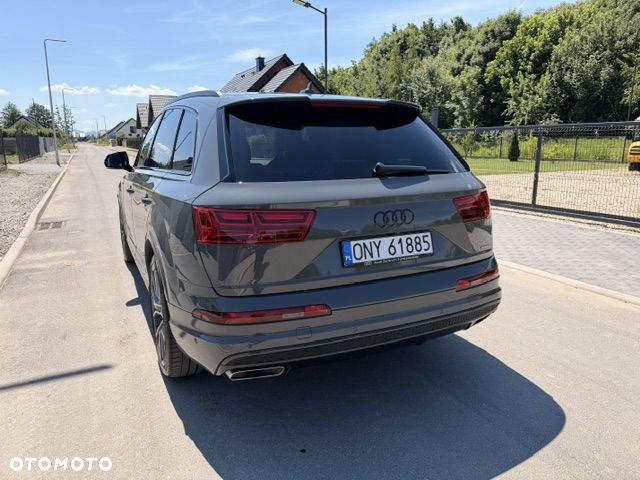 Audi Q7 - 4