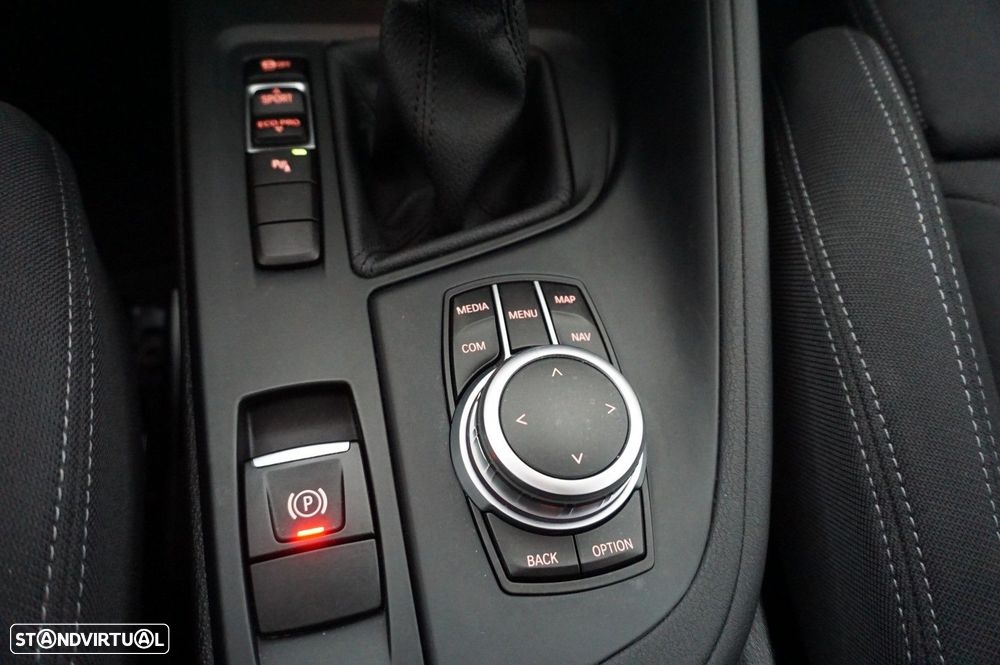 BMW X1 18 i sDrive Line Sport - 20