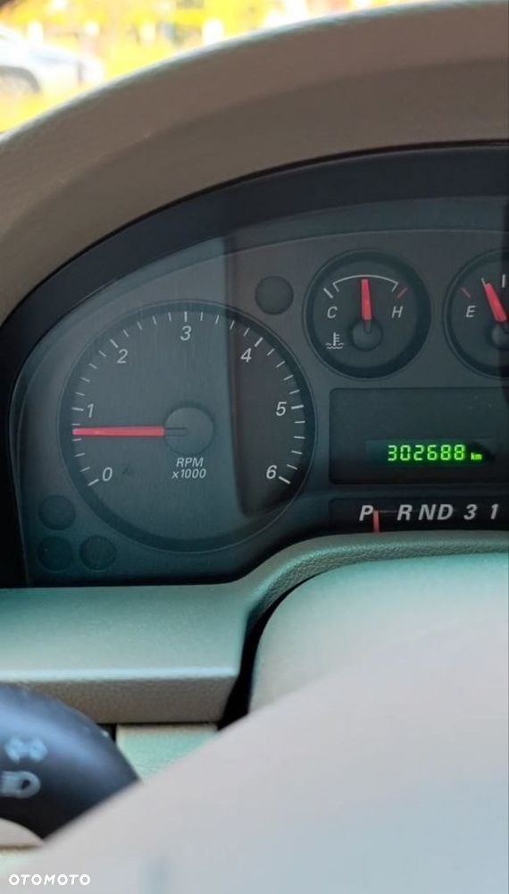 Ford Freestar 3.9 SE - 16