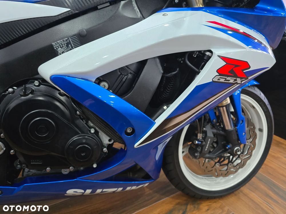Suzuki GSX-R - 17