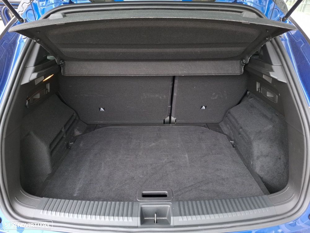 Renault Austral 1.2 E-Tech Iconic Espirit - 26