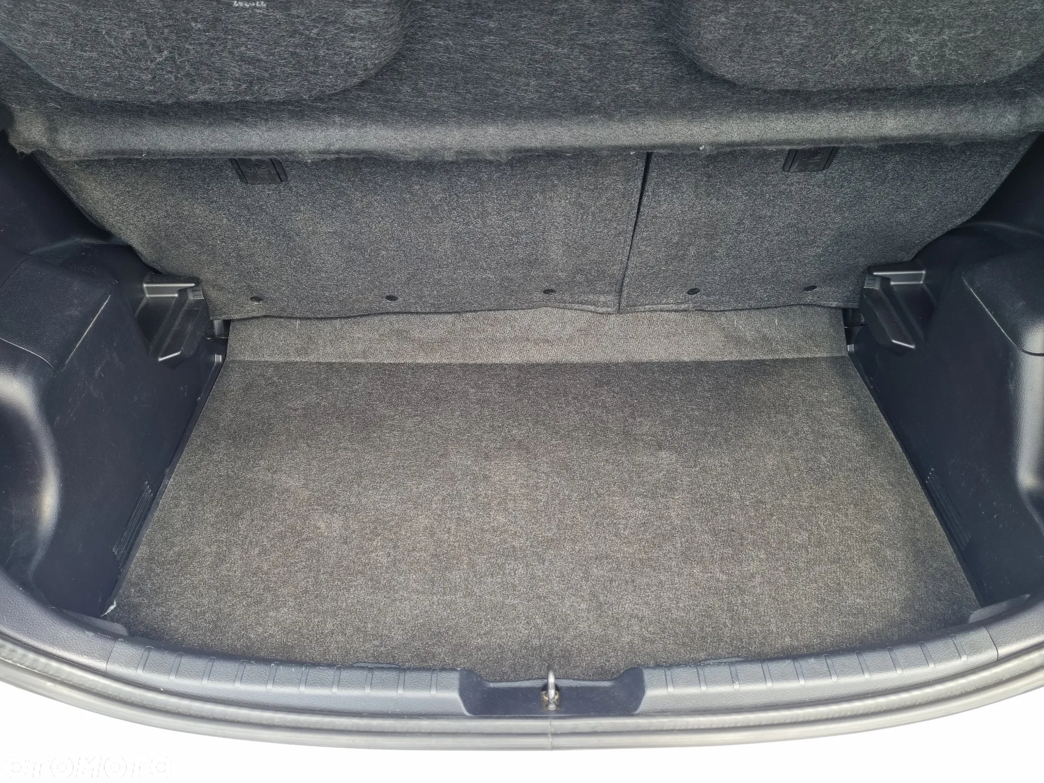 Toyota Yaris 1.0 Active - 17