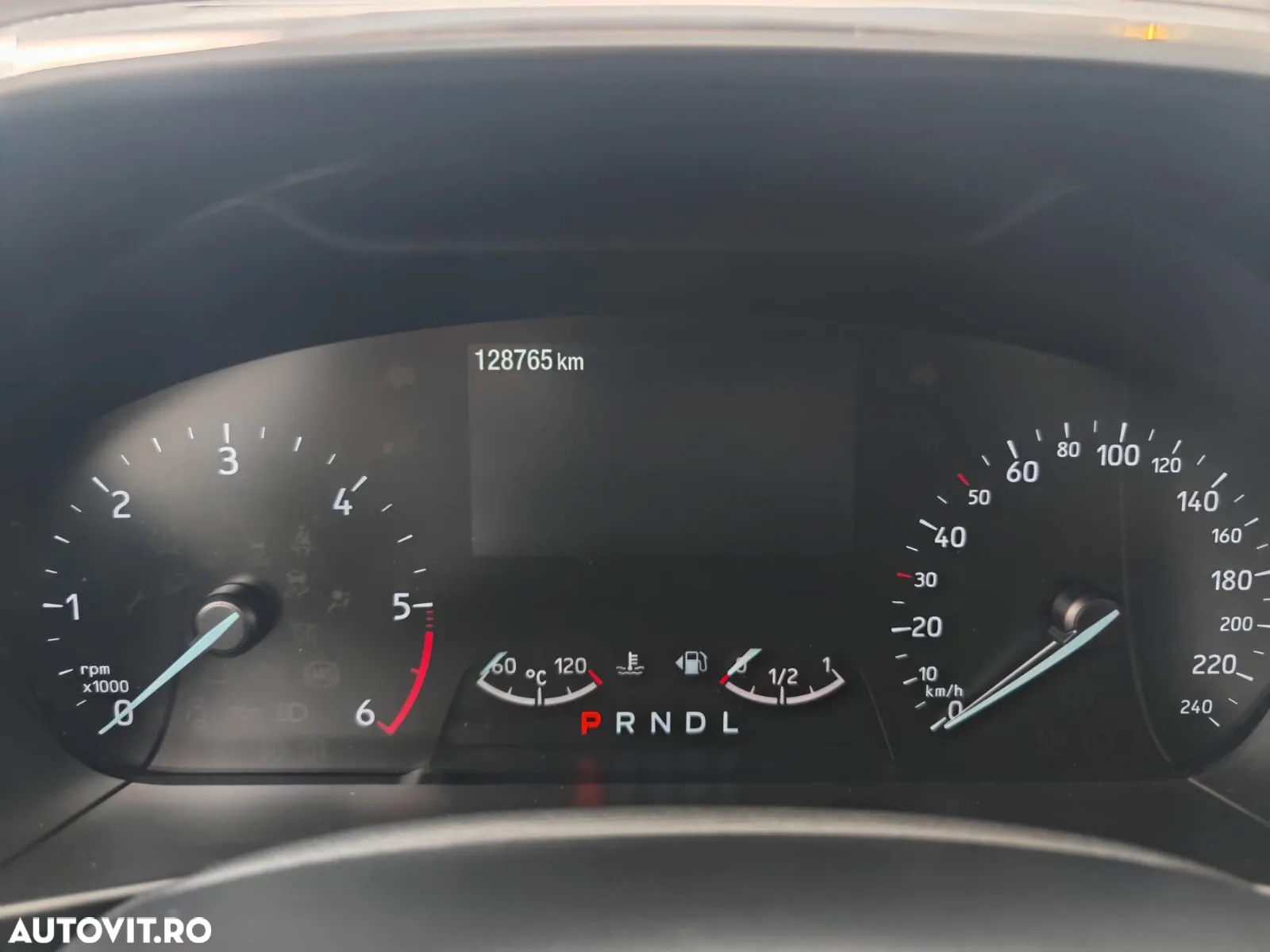 Ford Focus 1.5 EcoBlue Start-Stopp-System Aut. TITANIUM - 5