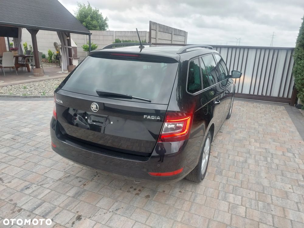 Skoda Fabia - 11