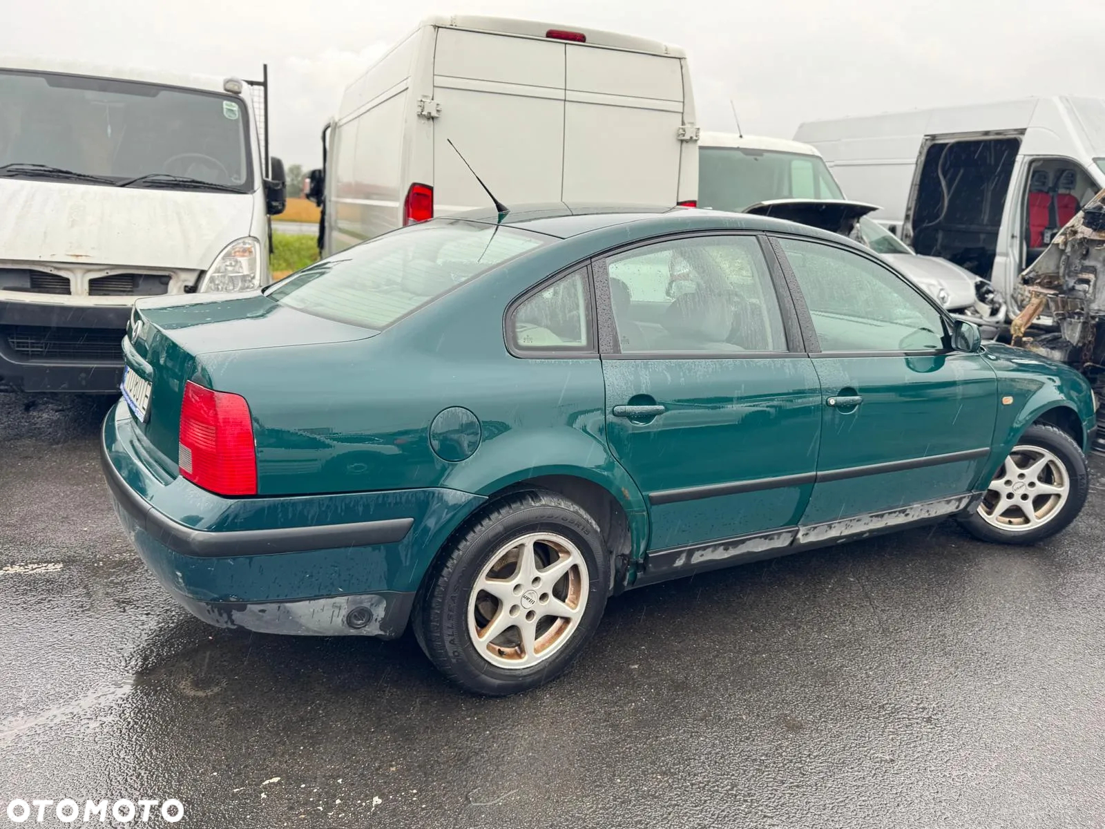Volkswagen Passat B5 1998 poj. 1.6 benzyna 101 KM - NA CZĘŚCI - 8
