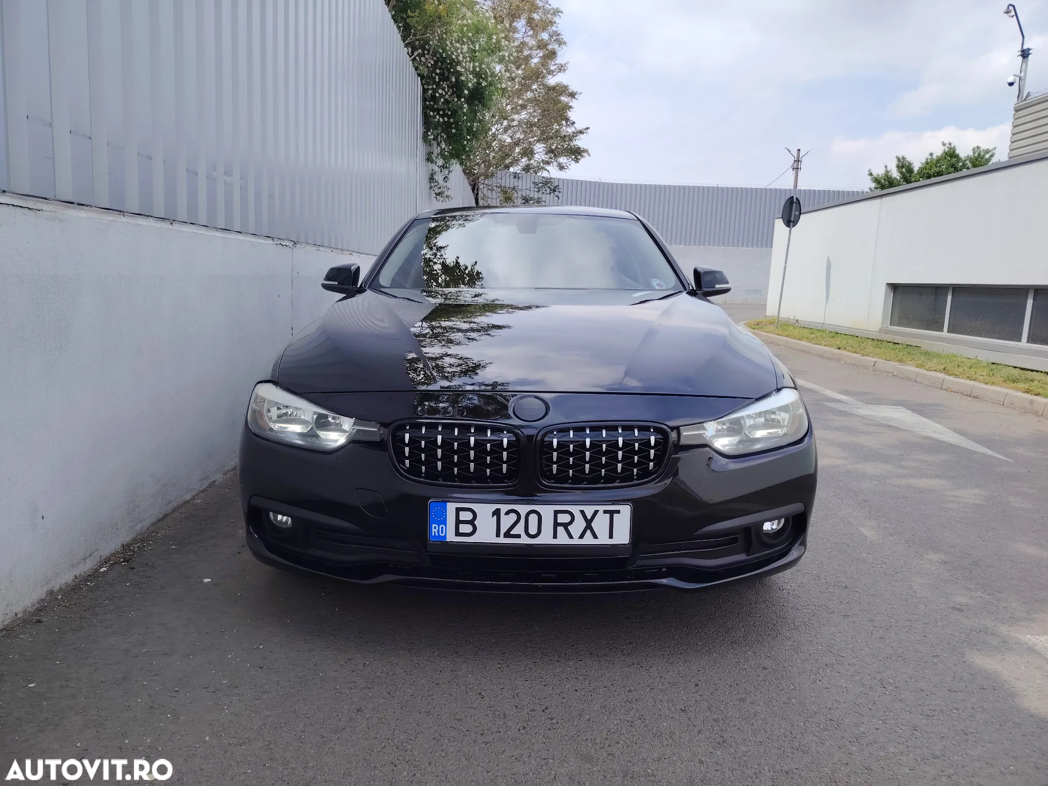 BMW Seria 3 316d Touring Advantage - 21