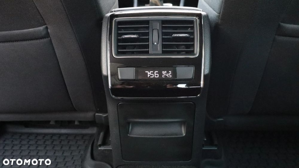 Skoda Superb 1.5 TSI ACT Style - 35