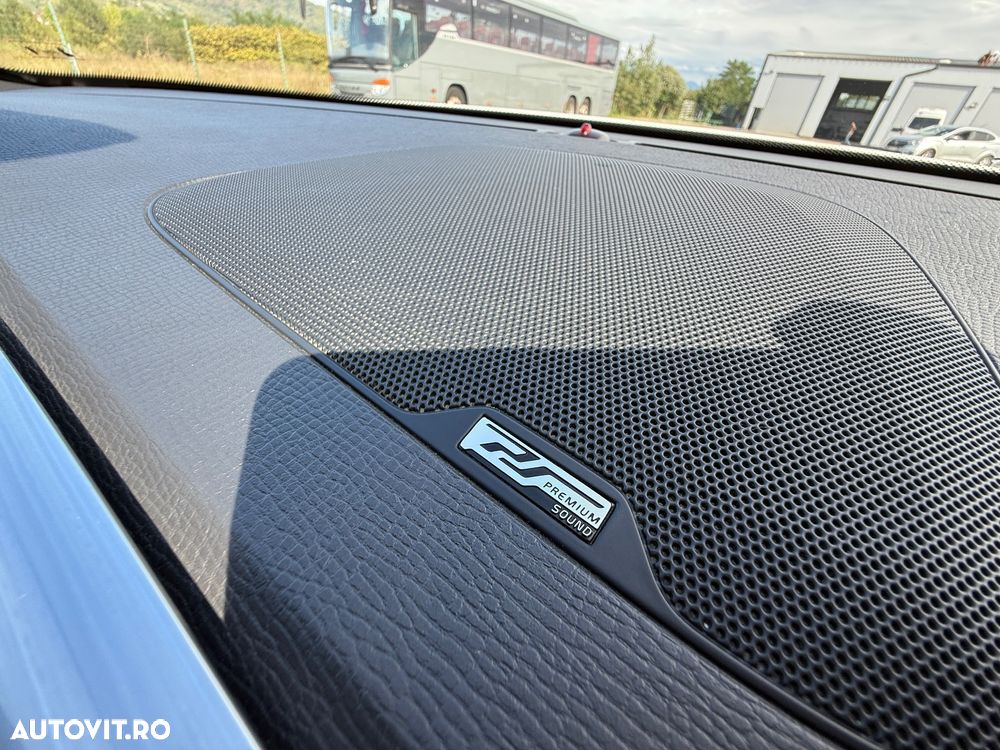 Volvo XC 60 D4 AWD RDesign - 29